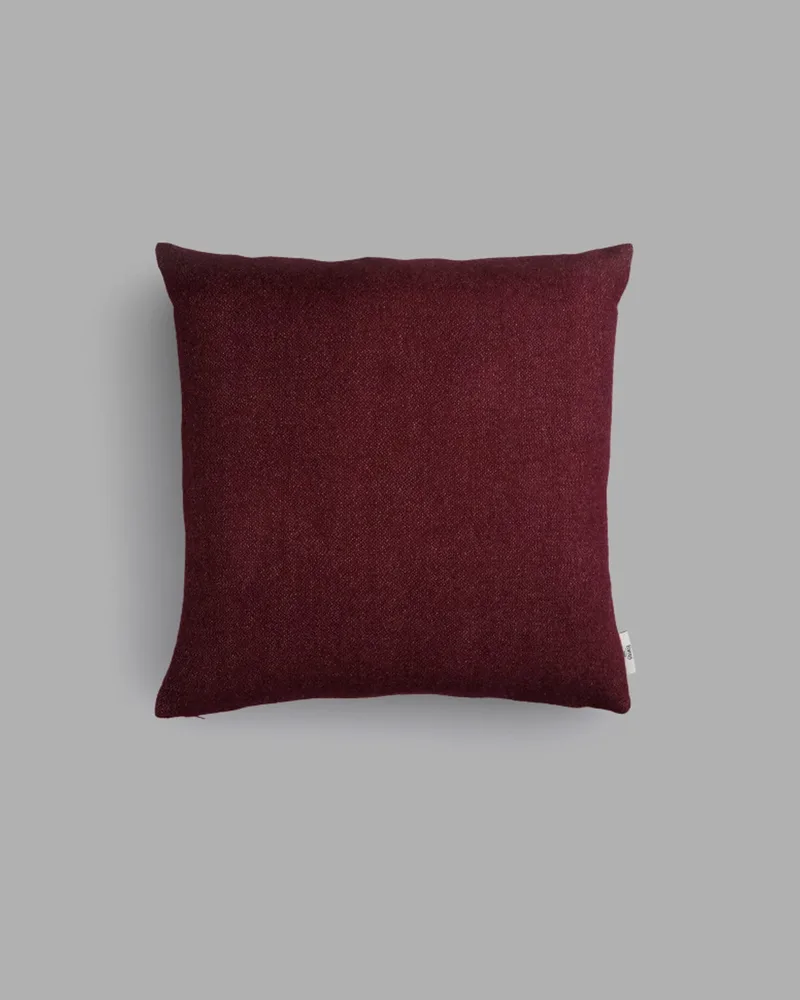 Stemor van Røros Tweed in Wine – productfoto 1 van 2
