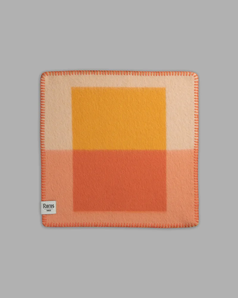 Syndin by Røros Tweed in Cloudberry – product photo 2 of 2