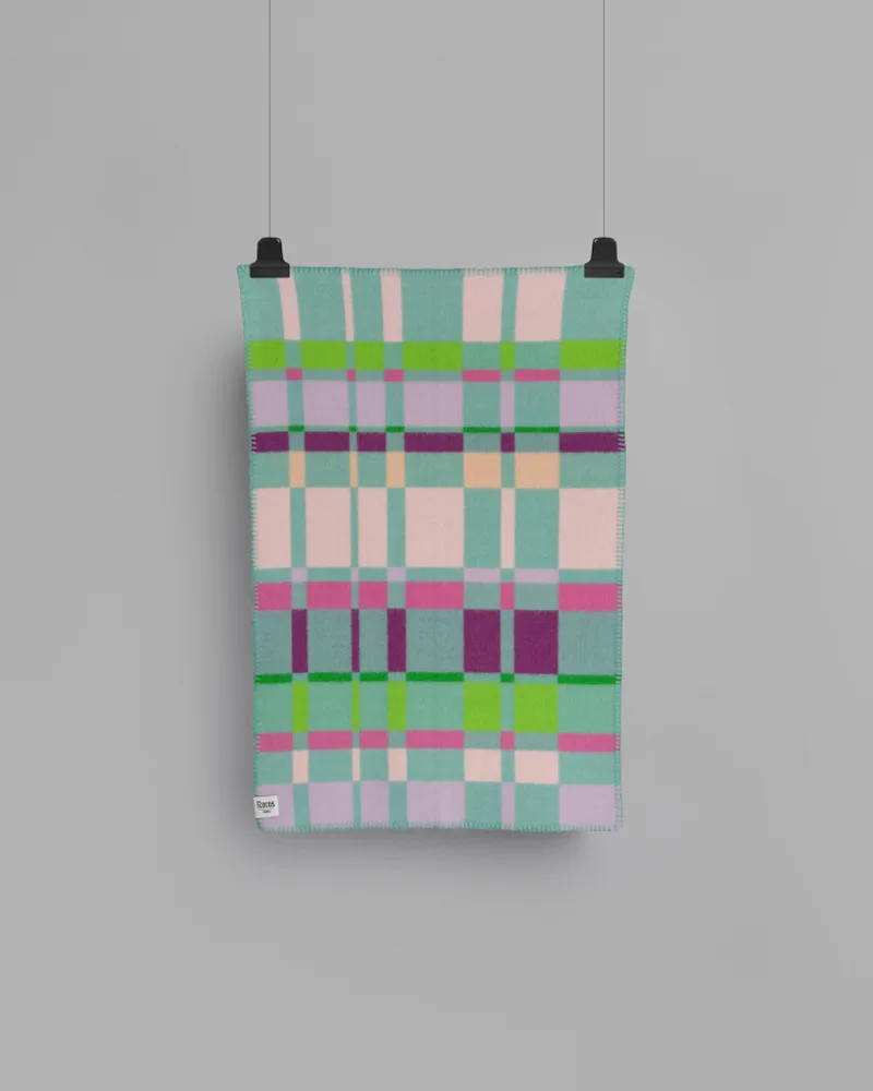 City by Røros Tweed in Mint – product photo 1 of 4