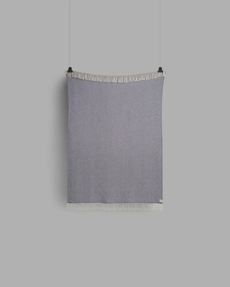 Kattefot by Røros Tweed in Midnight Blue – product photo 2 of 5