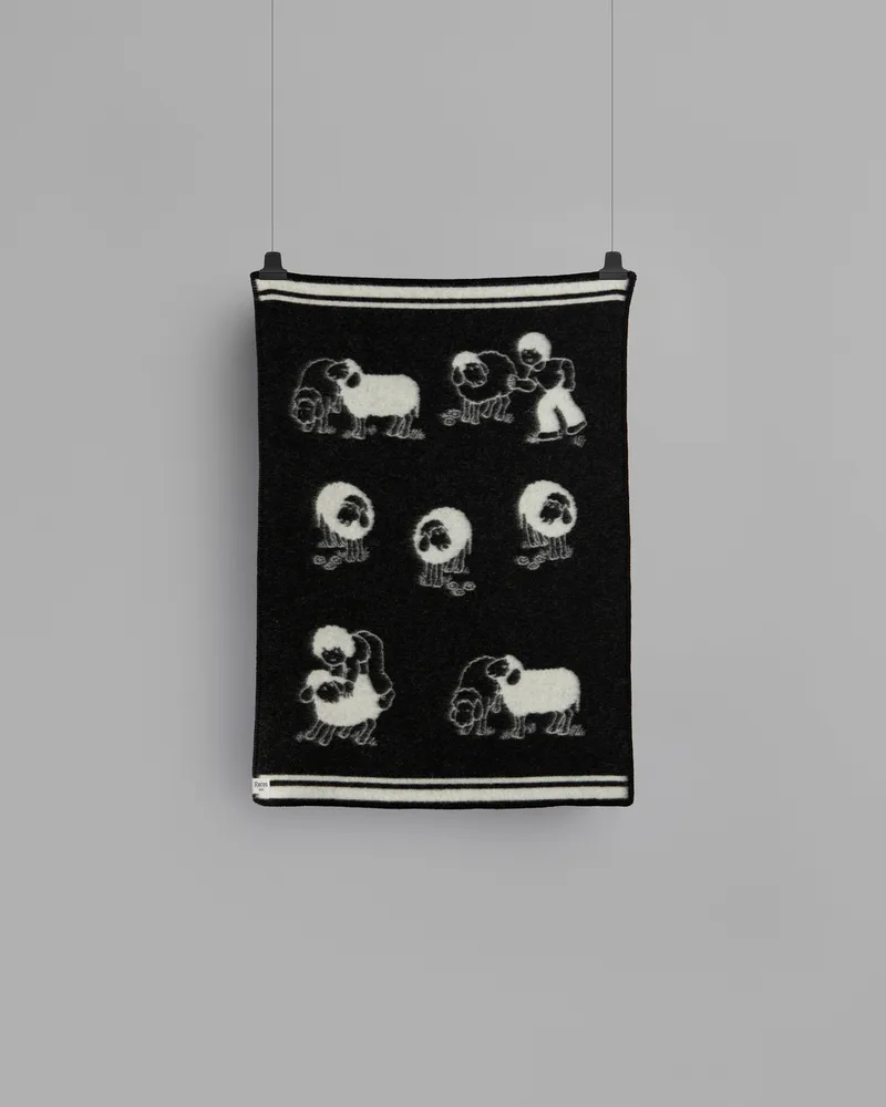 Sau by Røros Tweed in Black – product photo 1 of 3