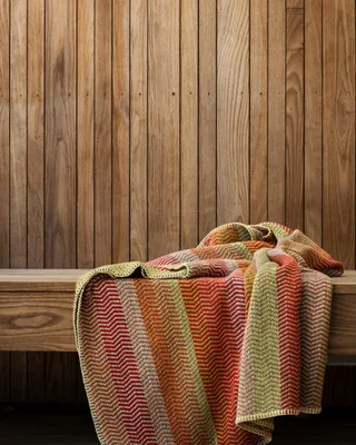 Fri by Røros Tweed in Summer Red – interior photo 5 of 9