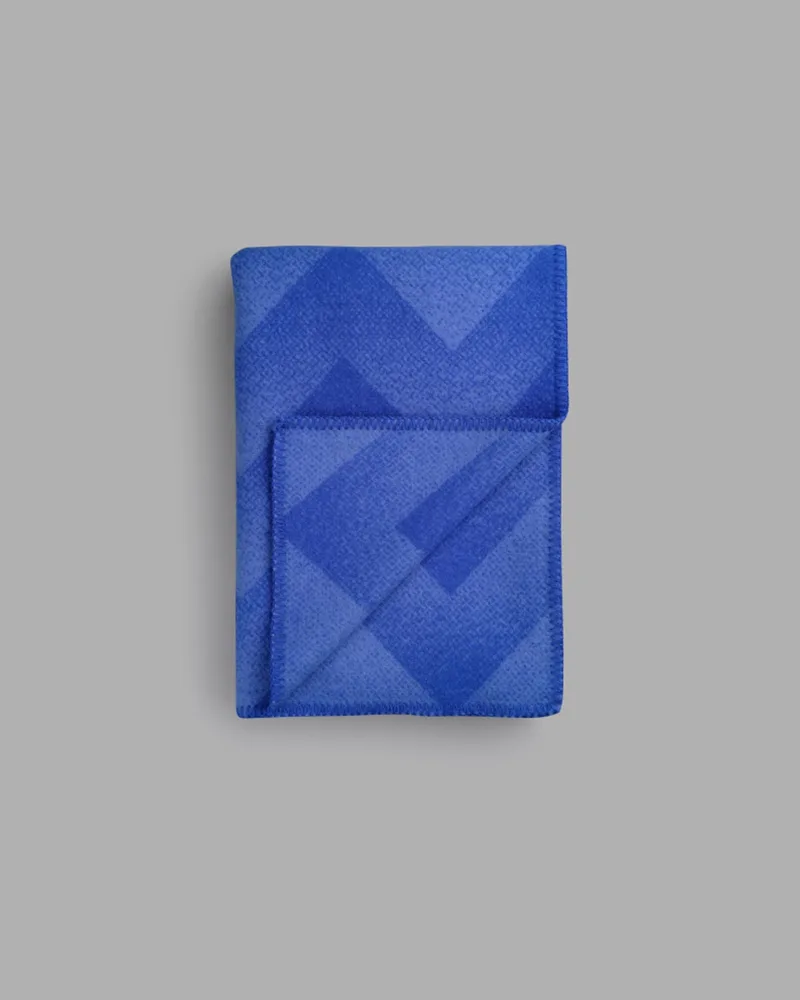 Lynild by Røros Tweed in Blue – product photo 7 of 7