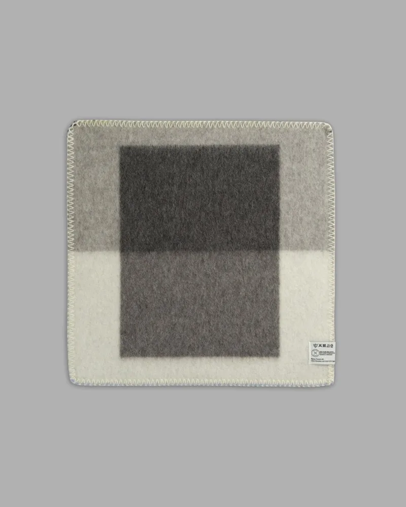 Syndin by Røros Tweed in Slate – product photo 1 of 3