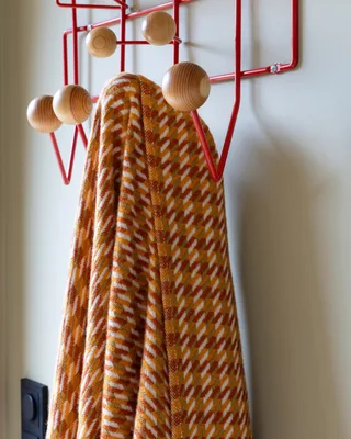 Mimi von Røros Tweed in Apricot – Ambientefoto 5 von 8