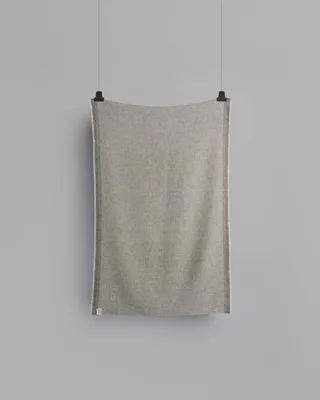Una by Røros Tweed in Grey – product photo 2 of 3