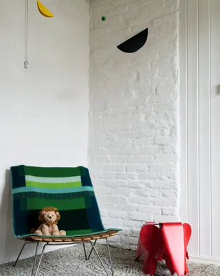 Mikkel by Røros Tweed in Green – interior photo 3 of 4