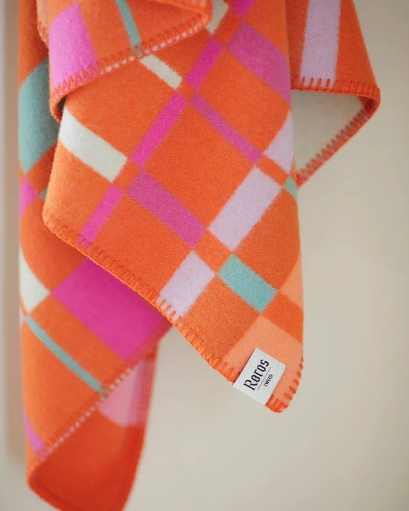 City van Røros Tweed in Orange – sfeerfoto 4 van 7