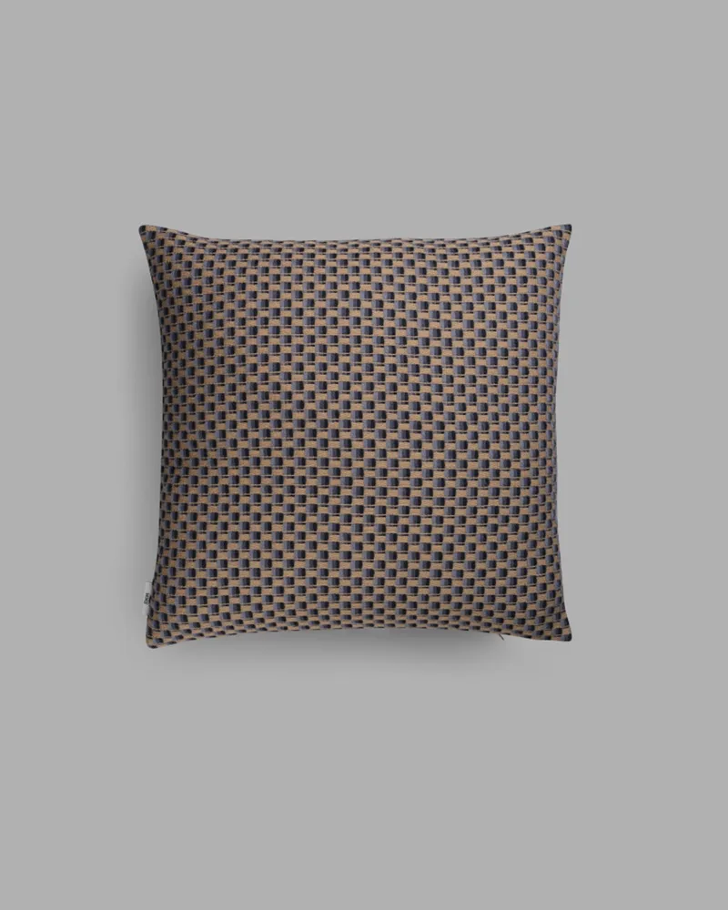 Isak by Røros Tweed in Far Away Blue – product photo 1 of 3