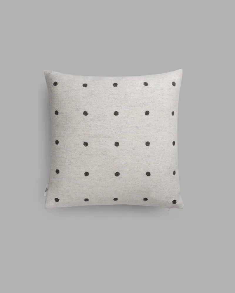 Pastille van Røros Tweed in Black and White – productfoto 5 van 5