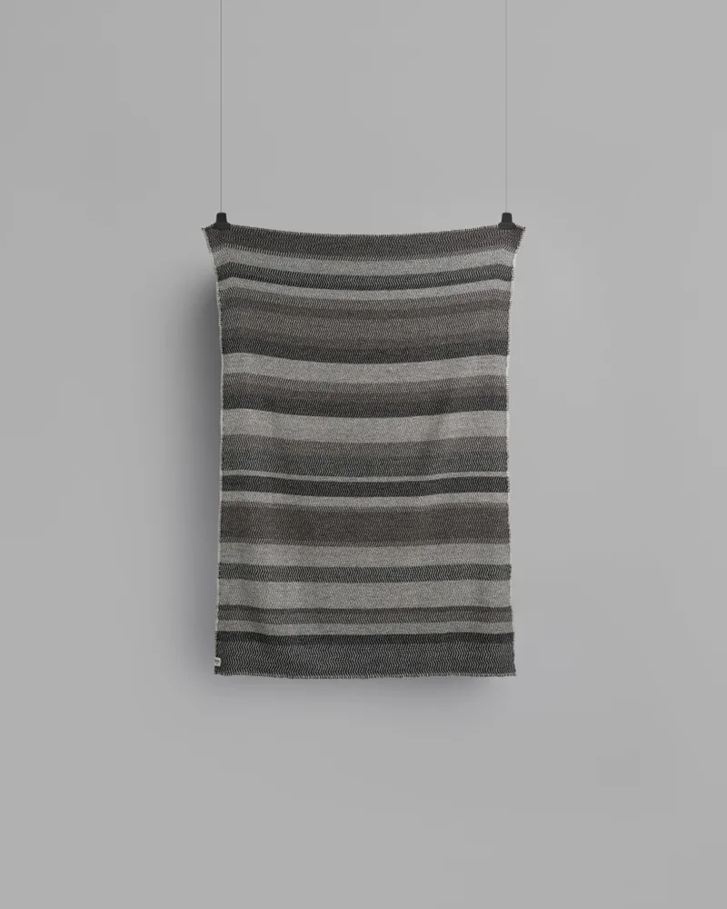 Fri de Røros Tweed en Gray Day – photo du produit 1 sur 7