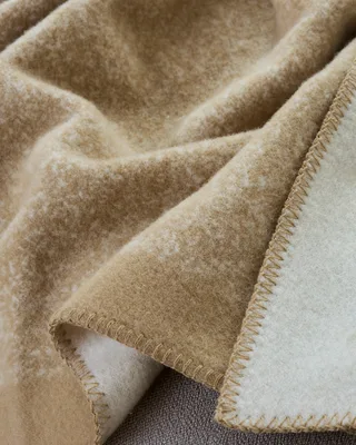 Mineral de Røros Tweed en Sand – photo d’ambiance 5 sur 8