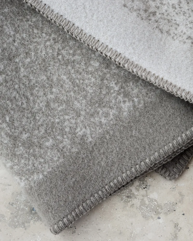 Mineral de Røros Tweed en Flint – photo d’ambiance 5 sur 8