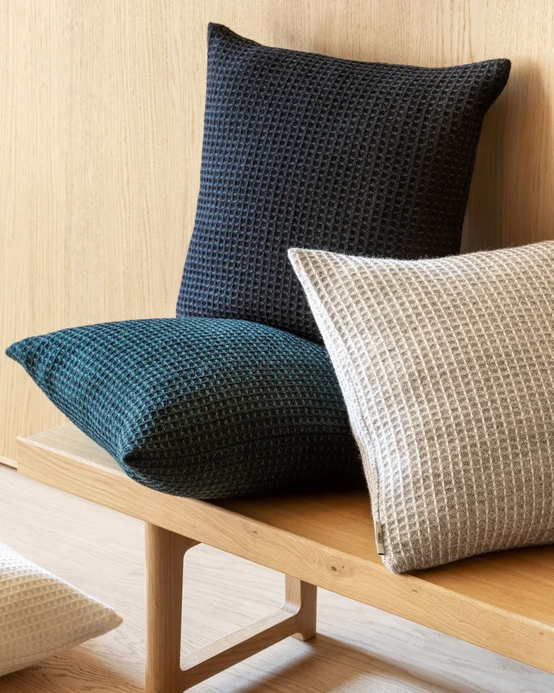Vega by Røros Tweed in Dark green – interior photo 2 of 3