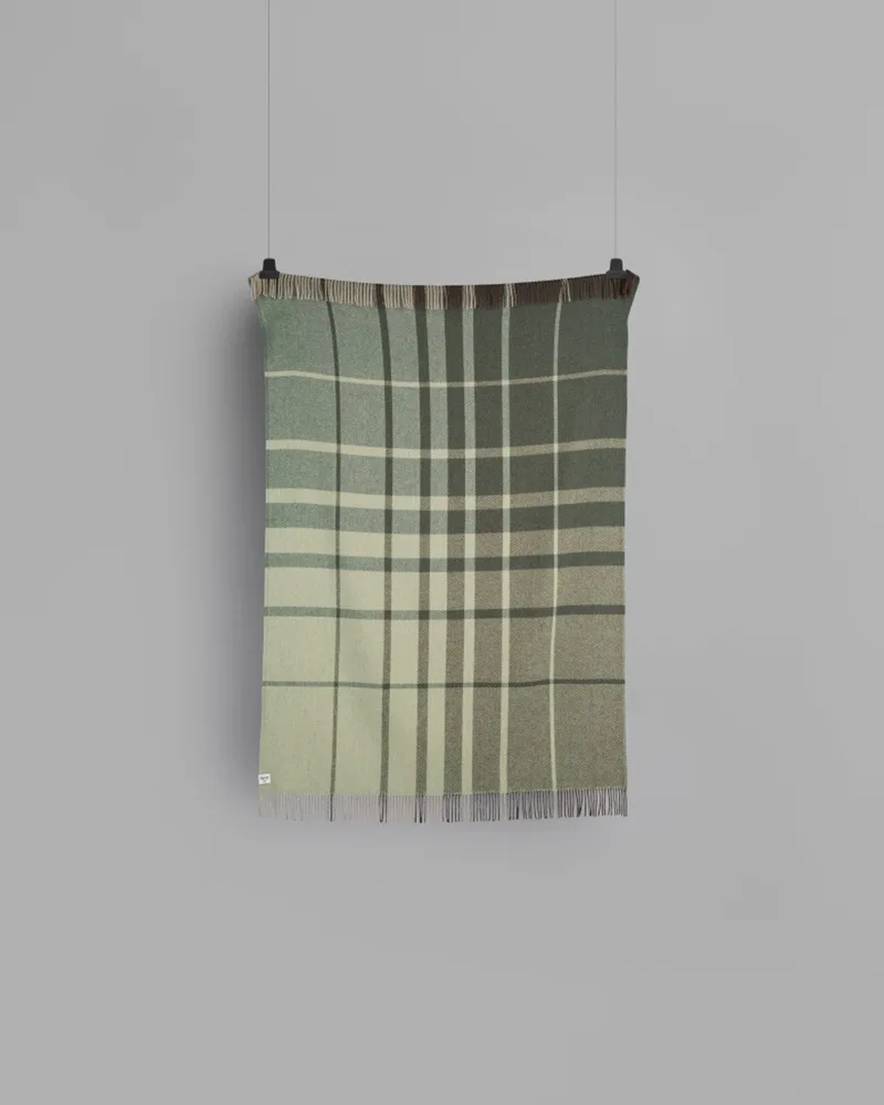 Filos by Røros Tweed in Green – product photo 2 of 4