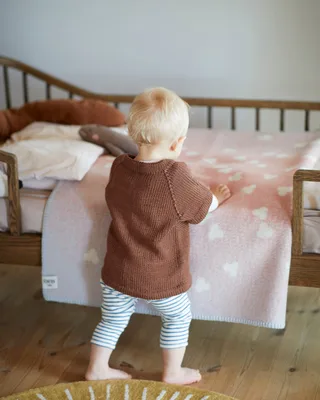 Melvin by Røros Tweed in Light pink/light blue – interior photo 4 of 5