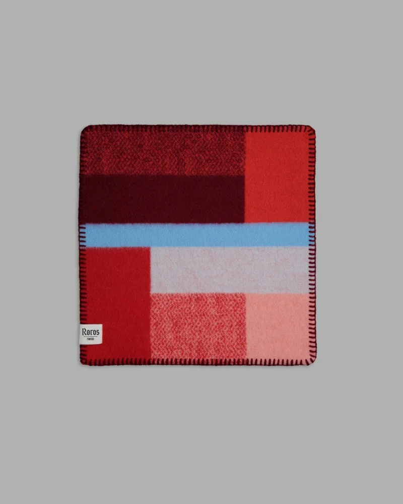 Mikkel by Røros Tweed in Red – product photo 3 of 3