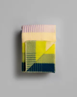 Åsmund Gradient by Røros Tweed in Yellow/blue – product photo 3 of 3