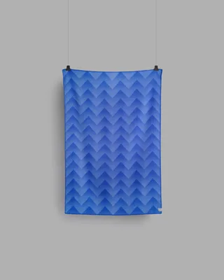 Lynild by Røros Tweed in Blue – product photo 2 of 7