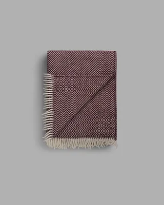 Kattefot van Røros Tweed in Burgundy – productfoto 5 van 5