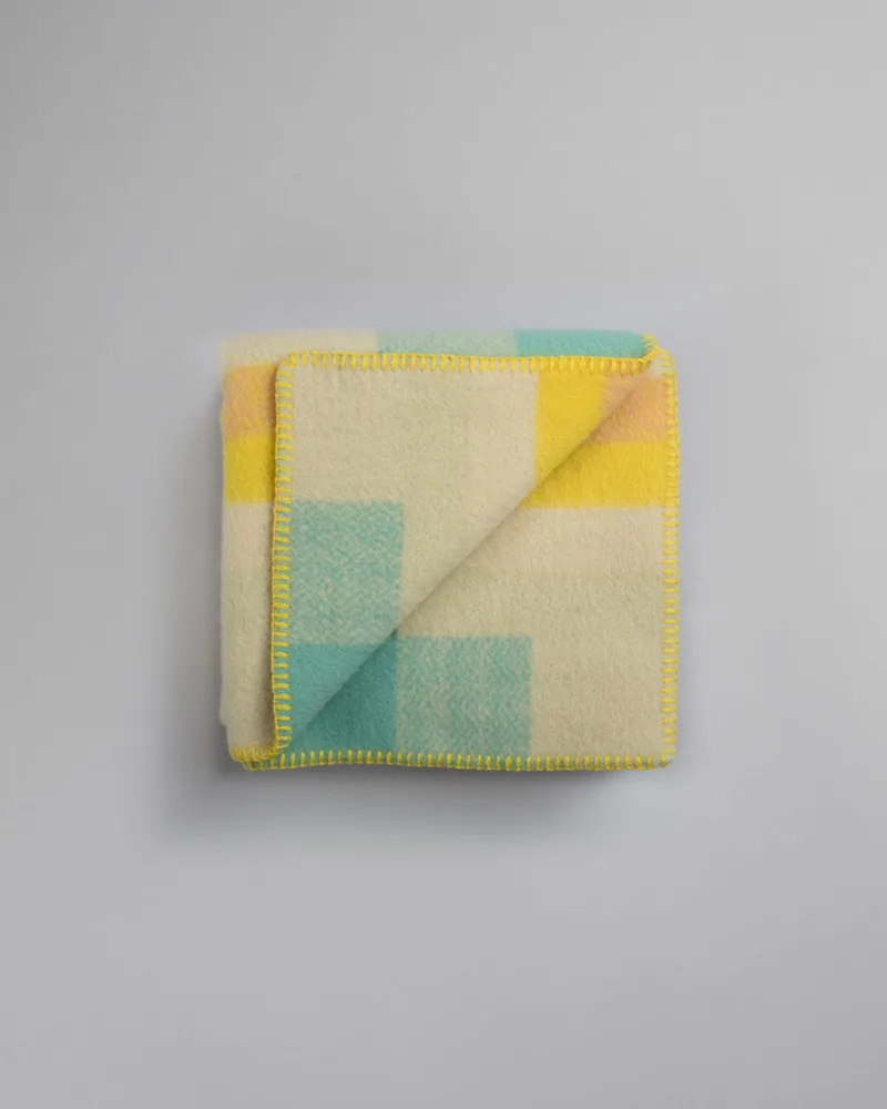 Mikkel by Røros Tweed in Pastel – product photo 3 of 3