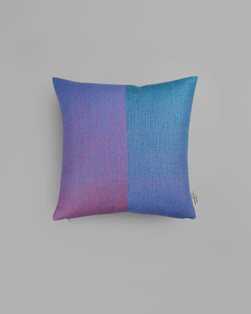 Portør by Røros Tweed in Rosehip – product photo 1 of 2