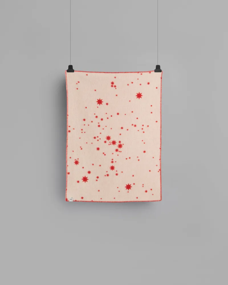 Orion by Røros Tweed in Red – product photo 1 of 3