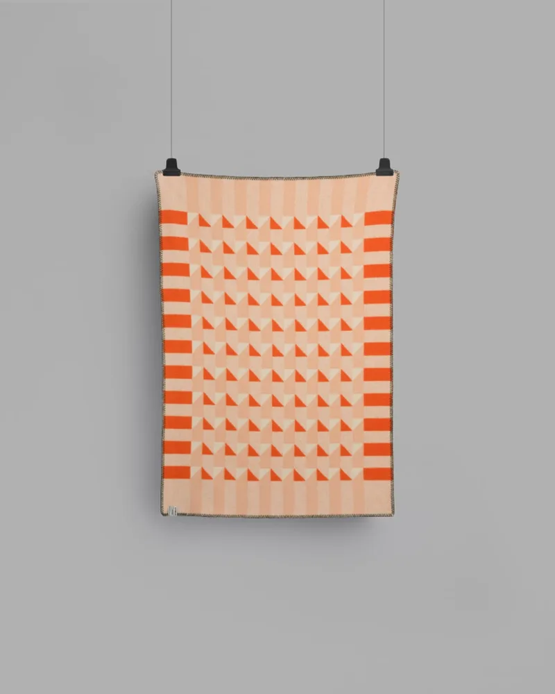 Kvam van Røros Tweed in Orange – productfoto 2 van 5
