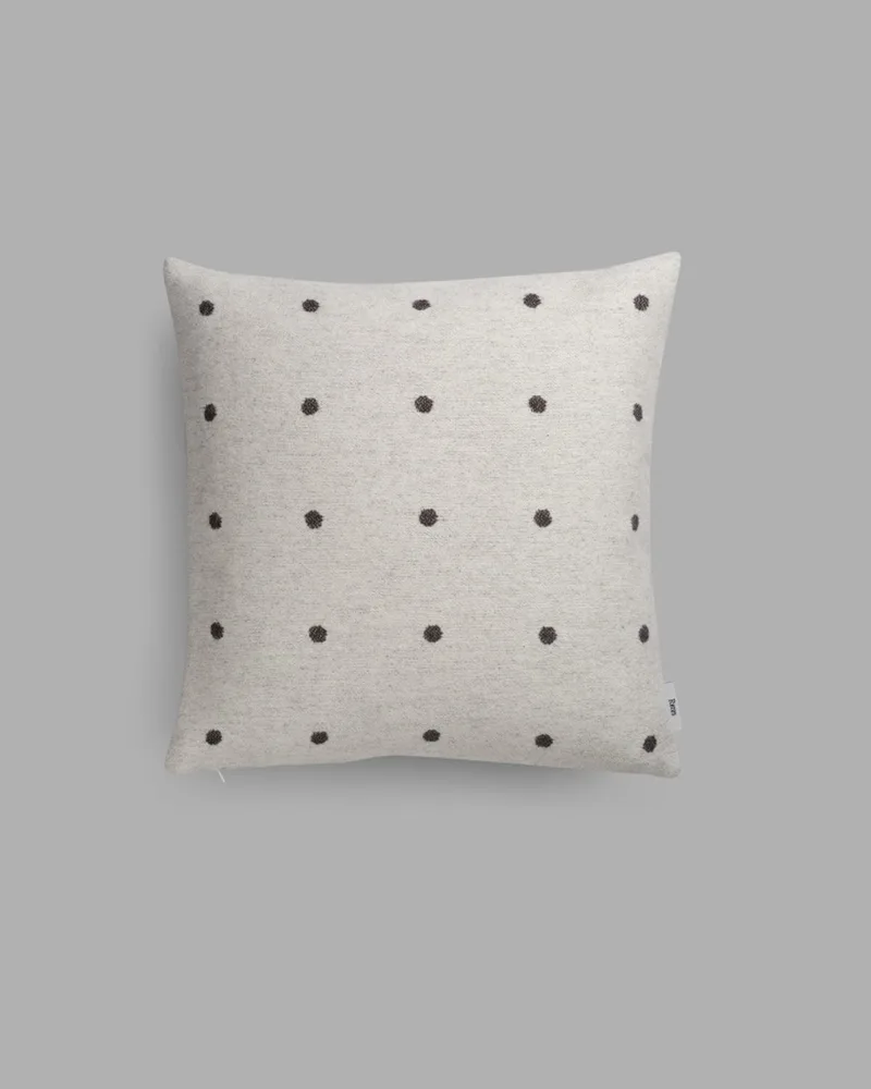Pastille van Røros Tweed in Black and White – productfoto 1 van 5