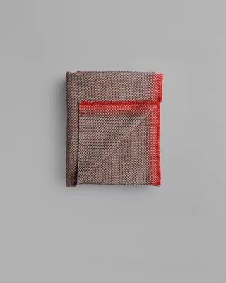 Una by Røros Tweed in Green/red – product photo 3 of 3