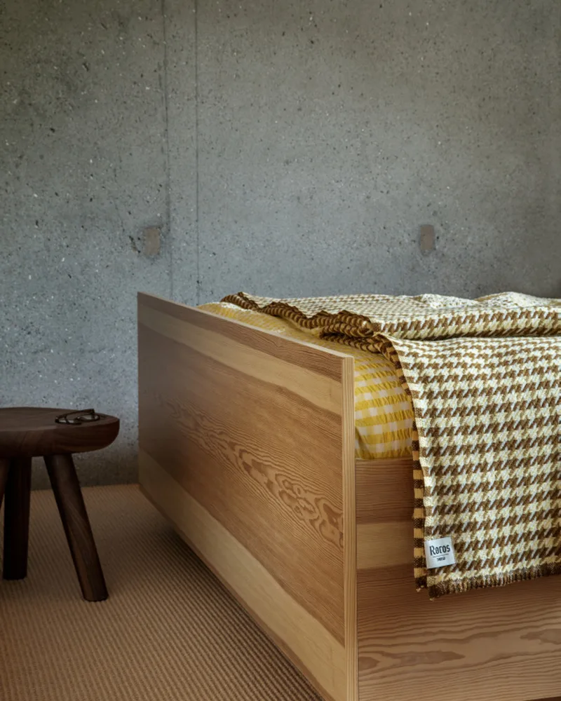 Mimi von Røros Tweed in Pale Lemon – Ambientefoto 4 von 7