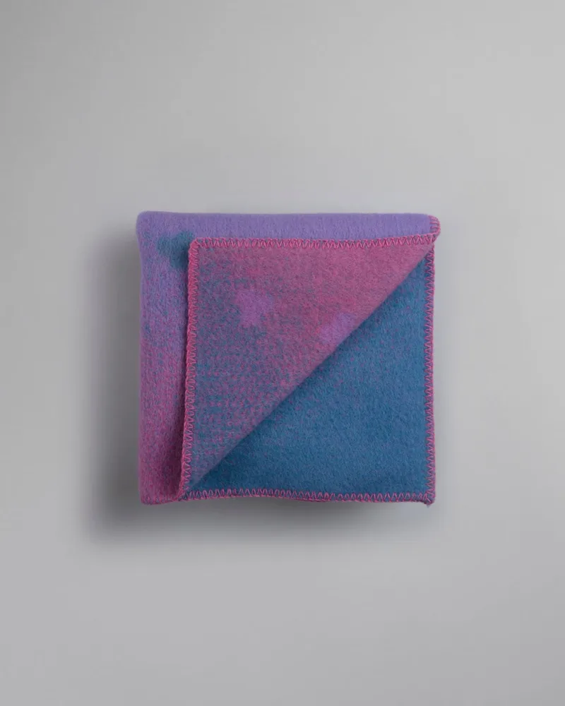 Melvin by Røros Tweed in Purple/pink – product photo 3 of 3