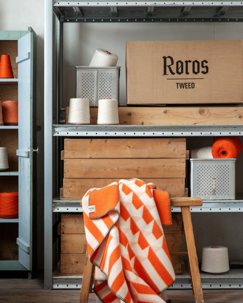 Kvam van Røros Tweed in Orange – sfeerfoto 5 van 8