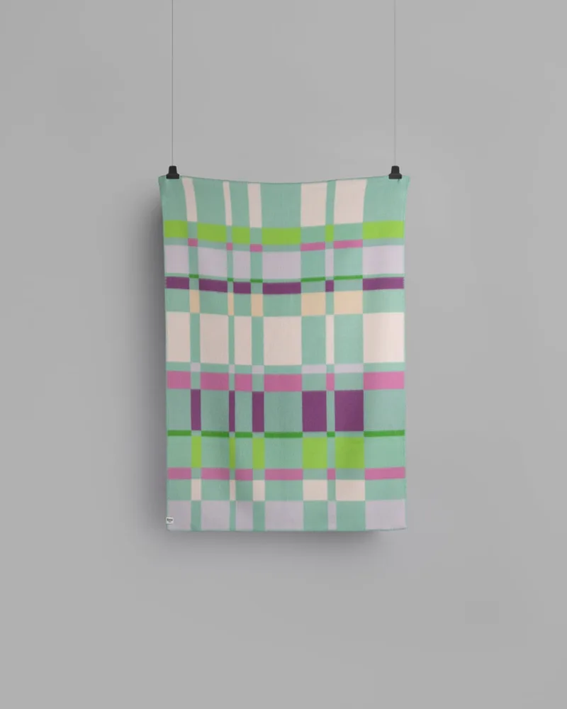 City by Røros Tweed in Mint – product photo 1 of 4