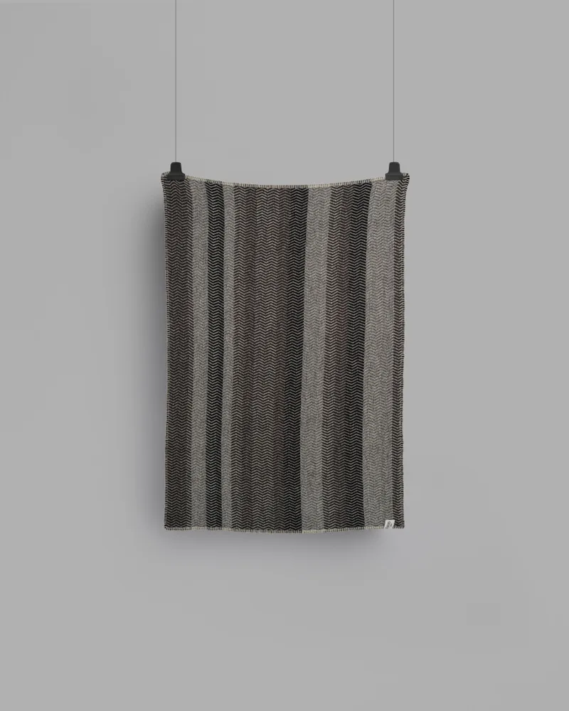 Fri van Røros Tweed in Gray Day – productfoto 1 van 3