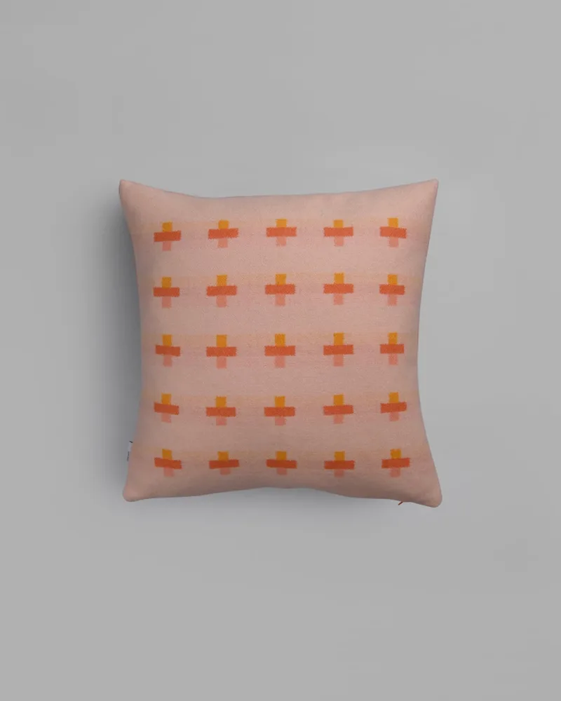 Syndin by Røros Tweed in Cloudberry – product photo 1 of 3