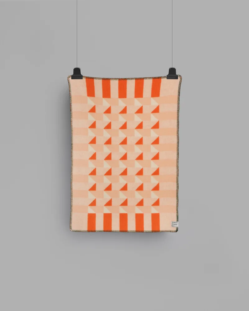 Kvam van Røros Tweed in Orange – productfoto 2 van 3