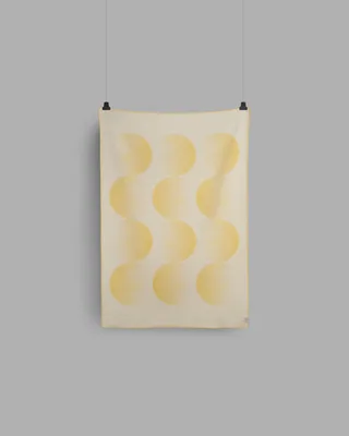 Moon de Røros Tweed en Yellow – photo du produit 2 sur 5