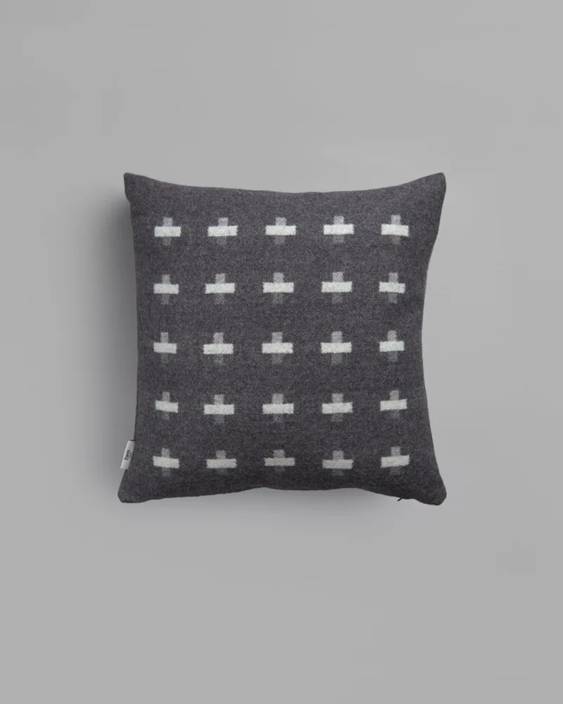 Syndin by Røros Tweed in Slate – product photo 1 of 2
