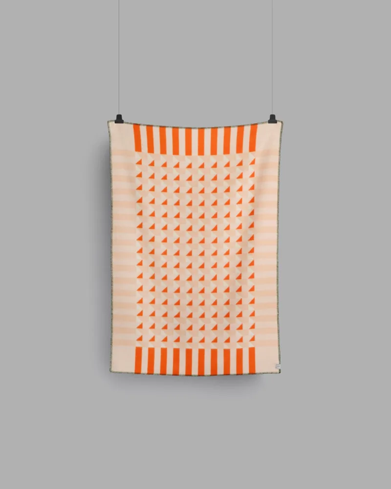 Kvam van Røros Tweed in Orange – productfoto 2 van 8