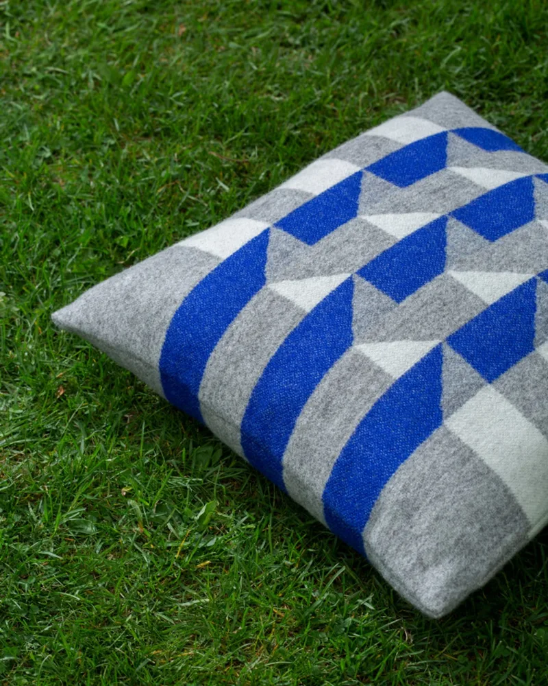 Kvam van Røros Tweed in Blue – sfeerfoto 3 van 4