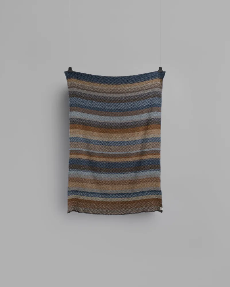Fri by Røros Tweed in November View – product photo 2 of 6