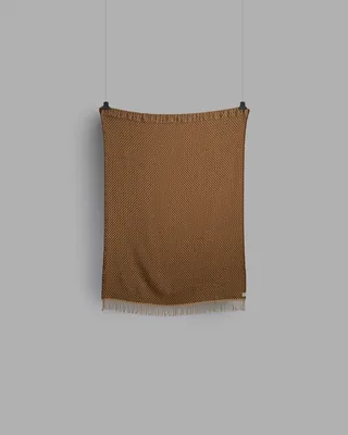 Isak van Røros Tweed in Chestnut – productfoto 2 van 9
