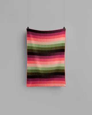 Åsmund Gradient by Røros Tweed in Pink/green – product photo 2 of 4