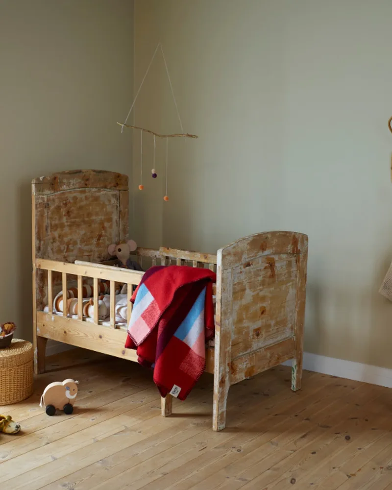 Mikkel by Røros Tweed in Red – interior photo 3 of 4