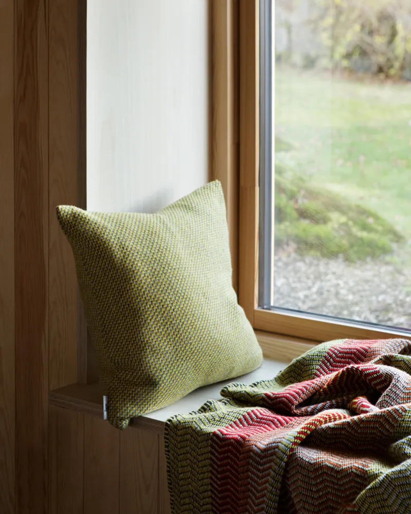 Fri by Røros Tweed in Summer Red – interior photo 8 of 9