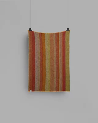 Fri by Røros Tweed in Summer Red – product photo 2 of 4