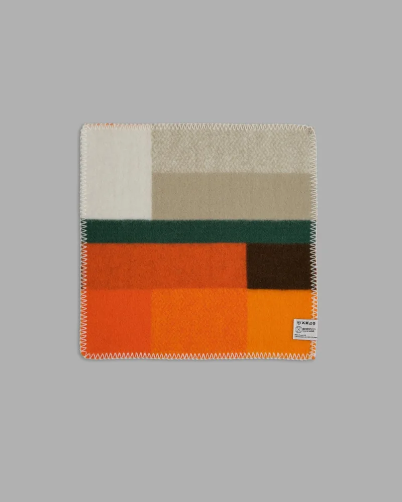 Mikkel van Røros Tweed in Orange – productfoto 1 van 2