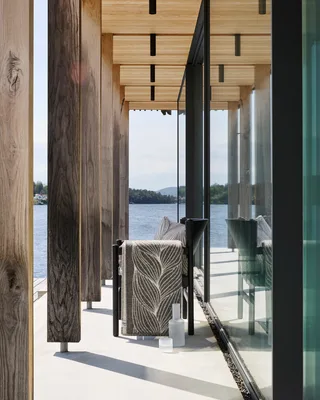 Naturpledd by Røros Tweed in Flette – interior photo 5 of 8