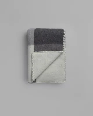 Syndin by Røros Tweed in Slate – product photo 4 of 4